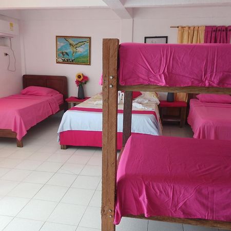 Cabanas Mister Mac Fresh Water Bay Bagian luar foto