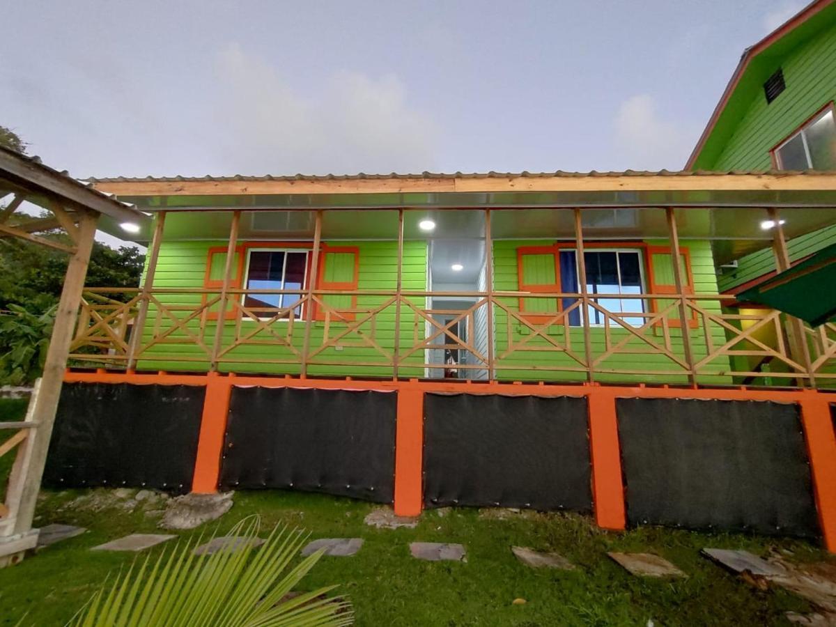 Cabanas Mister Mac Fresh Water Bay Bagian luar foto