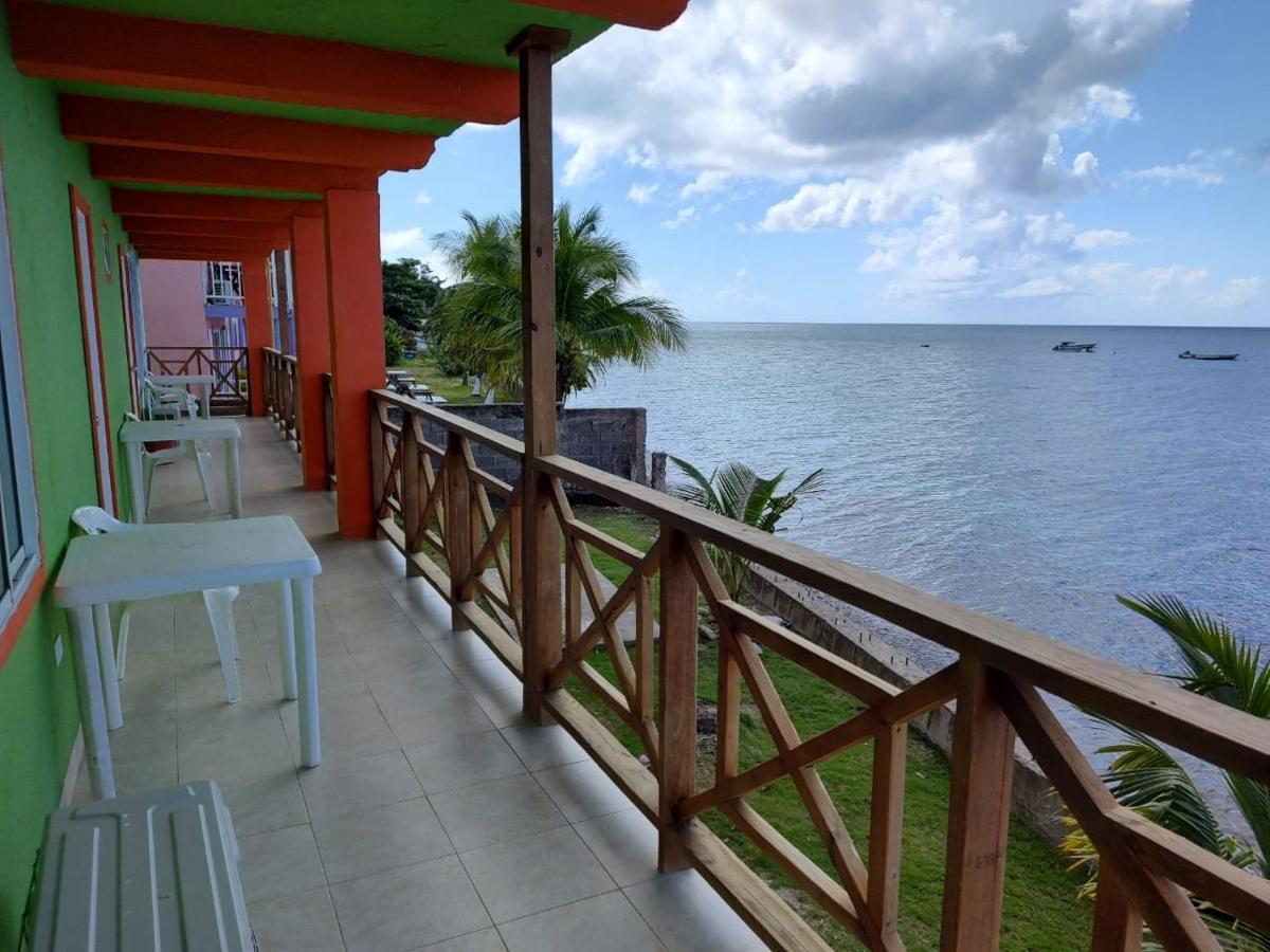 Cabanas Mister Mac Fresh Water Bay Bagian luar foto