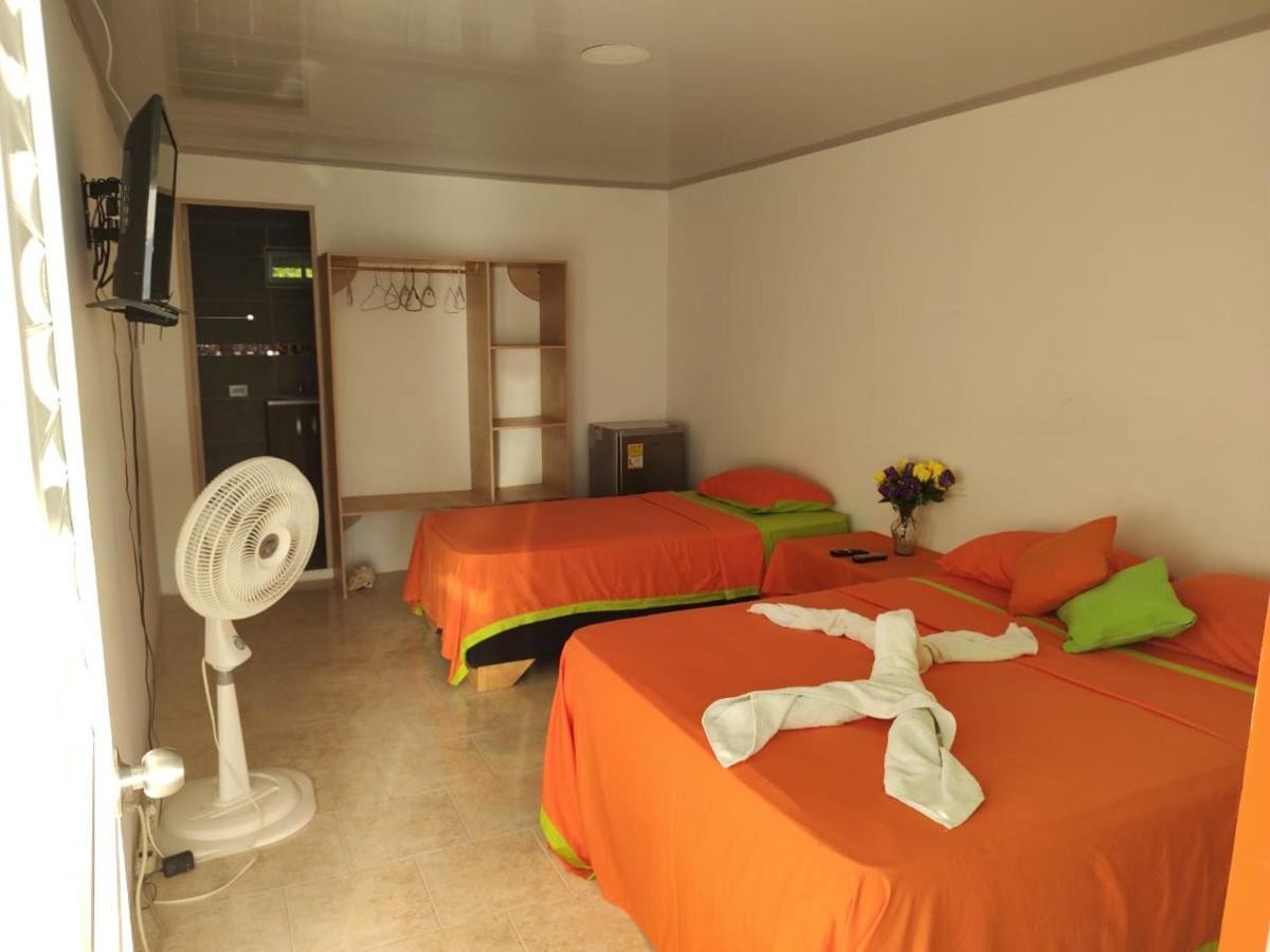 Cabanas Mister Mac Fresh Water Bay Bagian luar foto