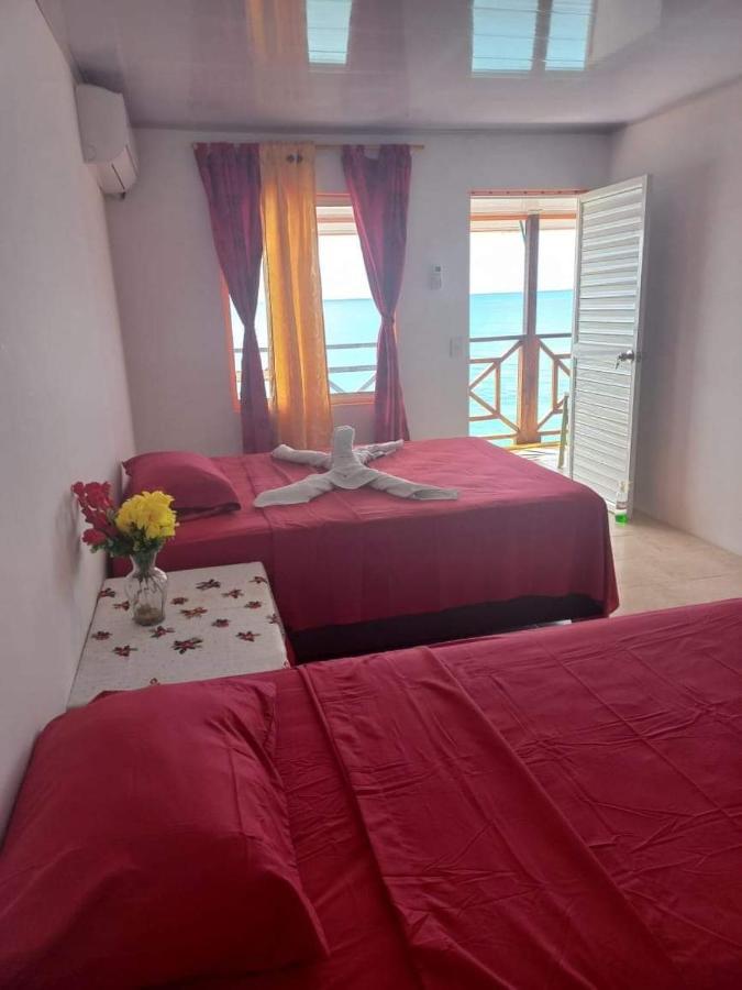 Cabanas Mister Mac Fresh Water Bay Bagian luar foto