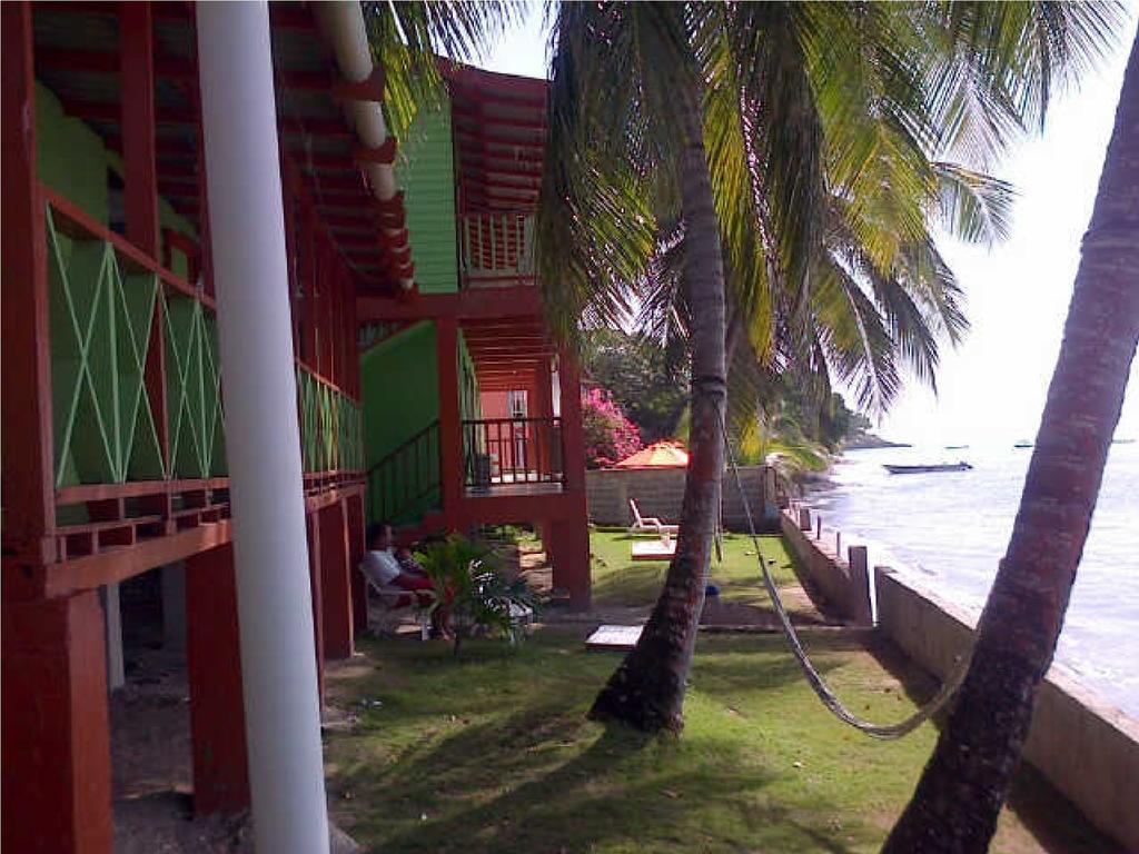 Cabanas Mister Mac Fresh Water Bay Bagian luar foto