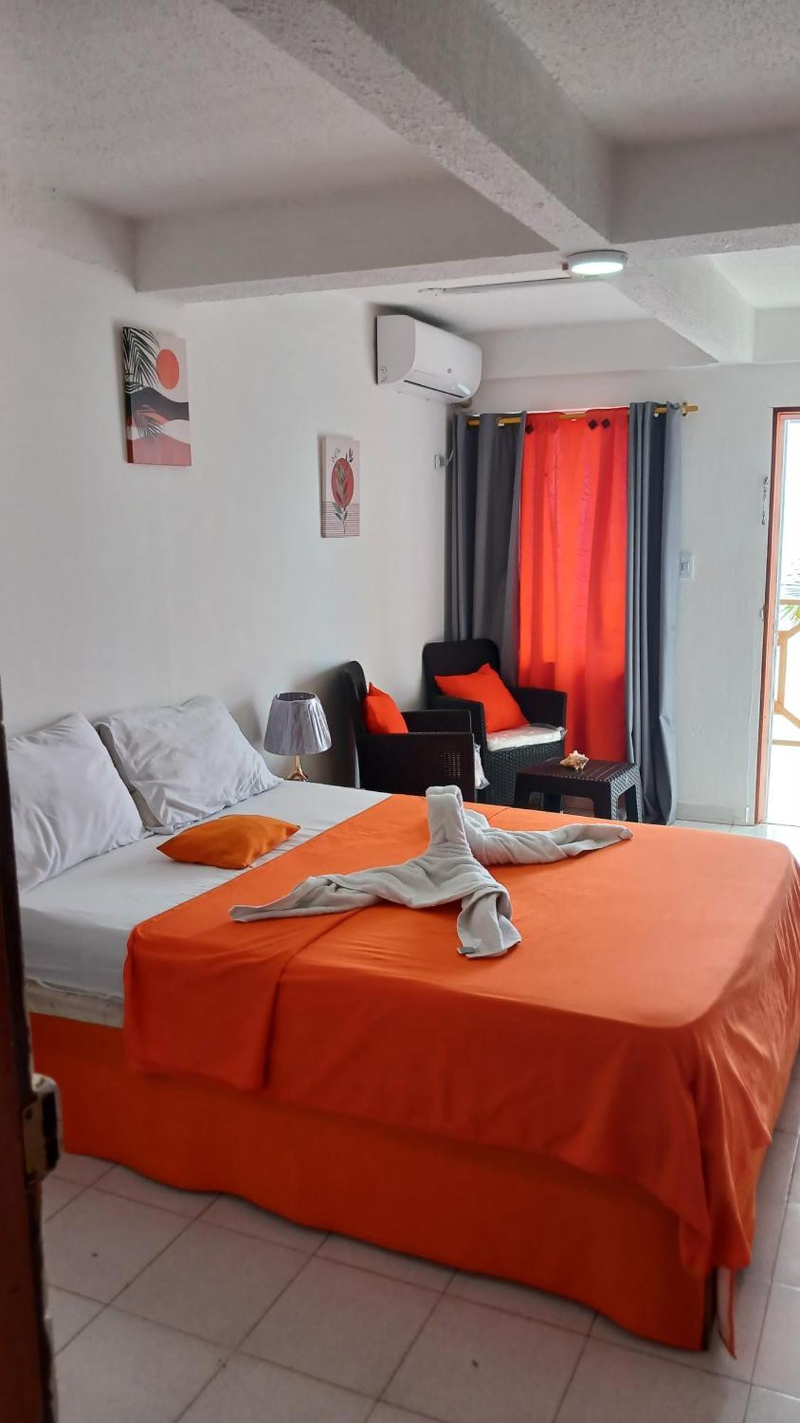 Cabanas Mister Mac Fresh Water Bay Bagian luar foto