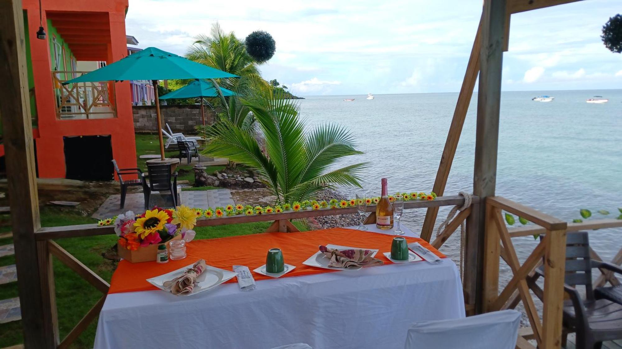 Cabanas Mister Mac Fresh Water Bay Bagian luar foto