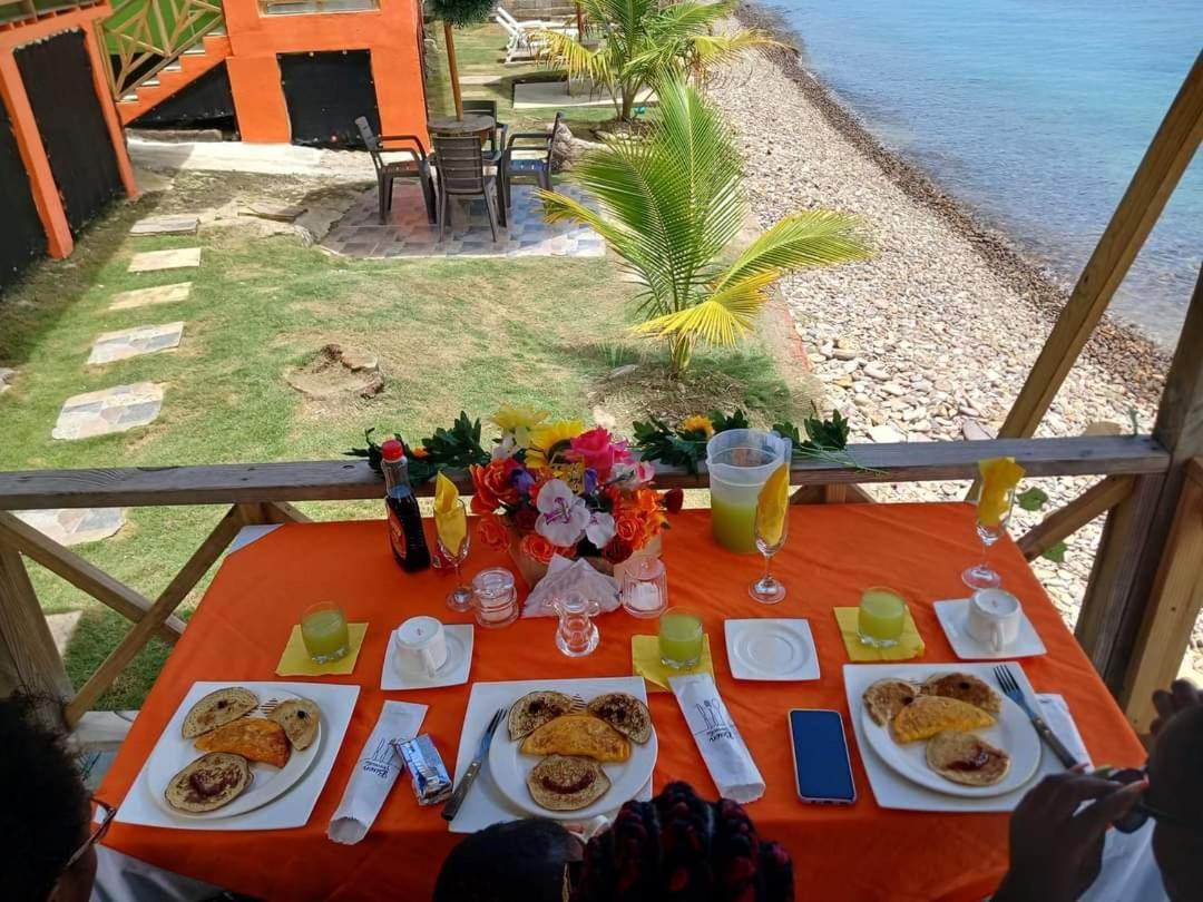 Cabanas Mister Mac Fresh Water Bay Bagian luar foto